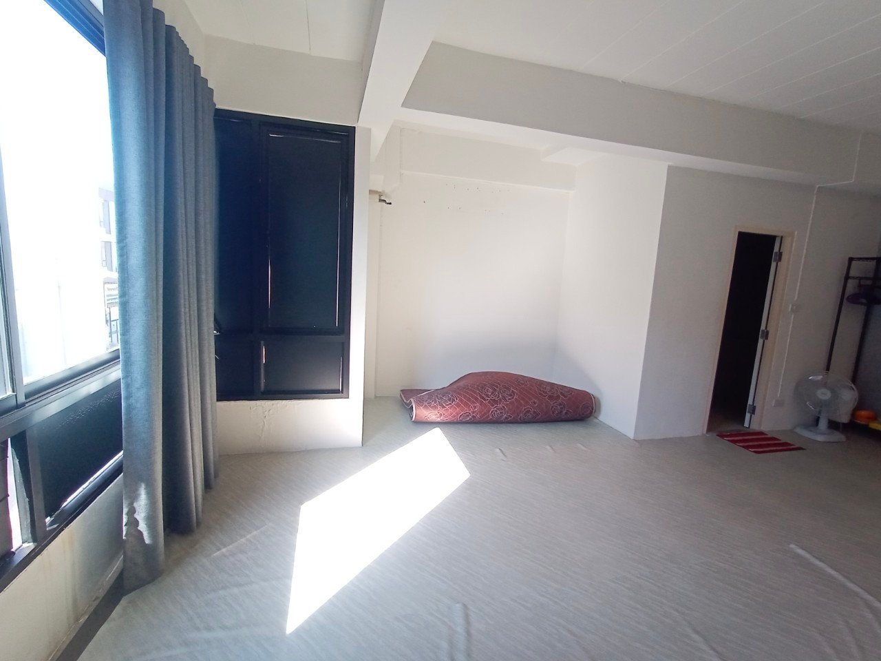 ขายโฮมออฟฟิศ 4 ชั้น โครงการ เดอะ ไอยรา แกรนด์เดย์ (The Iyara Grande) ใกล้ตลาดไท ตลาดไอรยา 